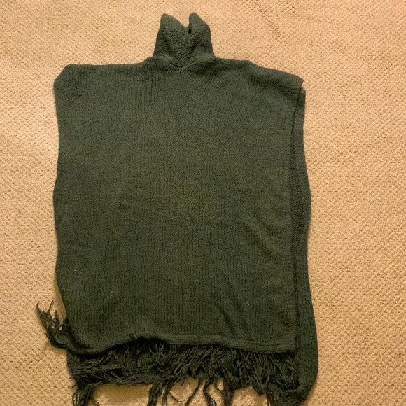 Handmade Poncho - Picture 1 of 2